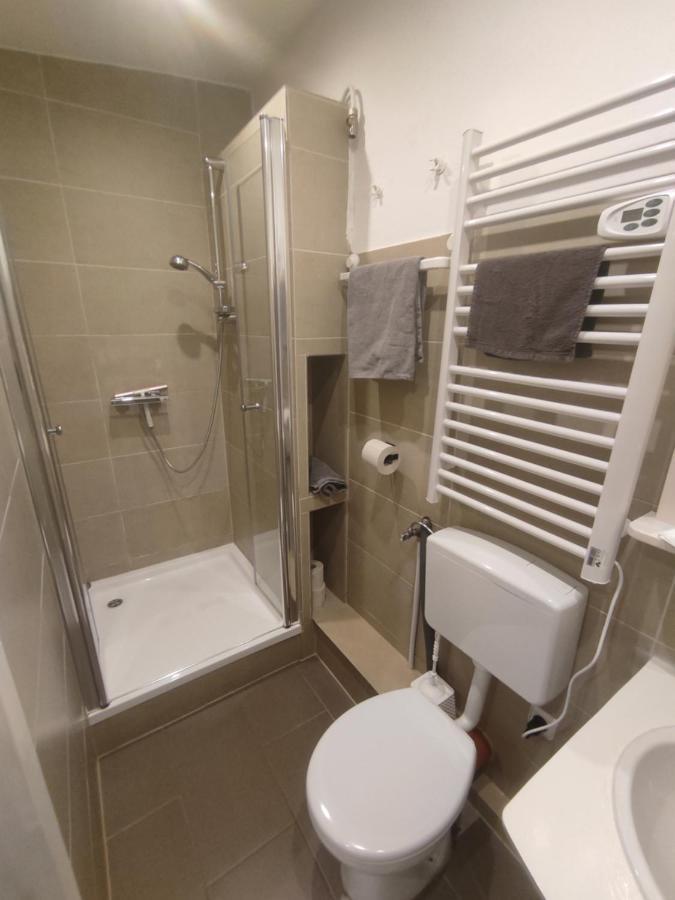 Schoenes Und Offenes Appartement Juchen Ngoại thất bức ảnh
